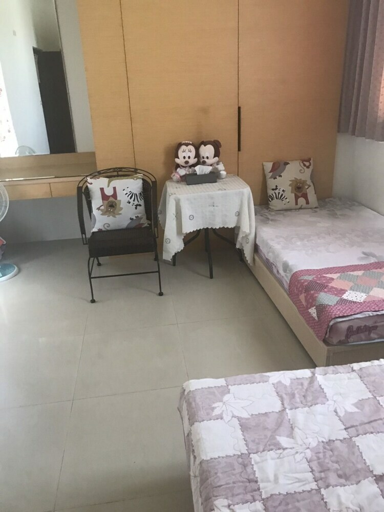 Stock Market B&B