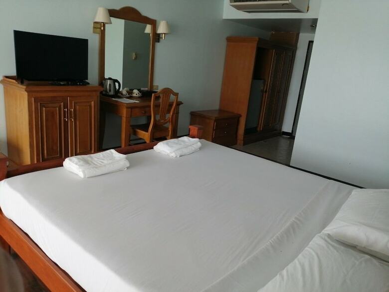 Hotel Jansom Beach Resort Ranong
