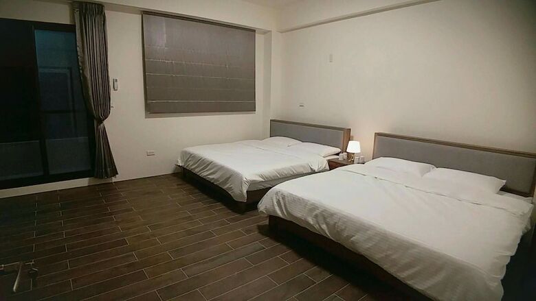 Hotel Yuanshan Dahu Homestay