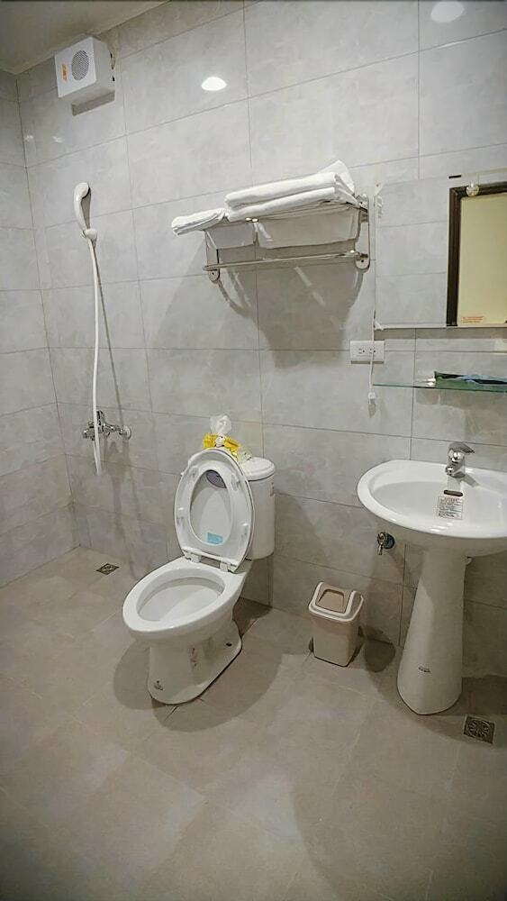Hotel Yuanshan Dahu Homestay