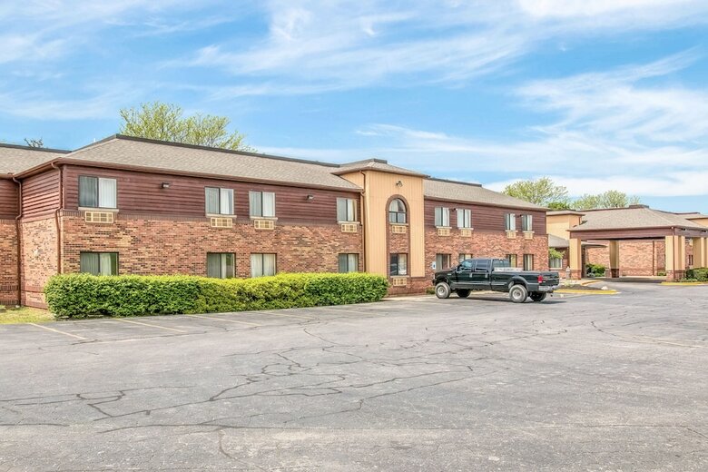 Hotel Quality Inn & Suites