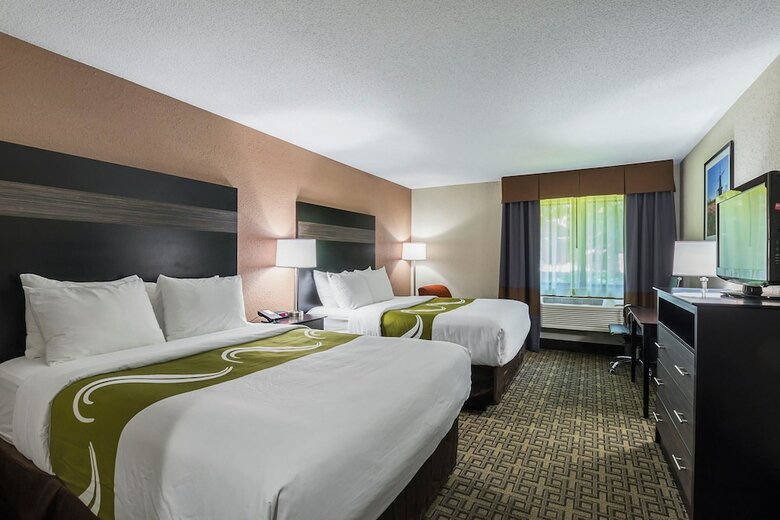 Hotel Quality Inn & Suites