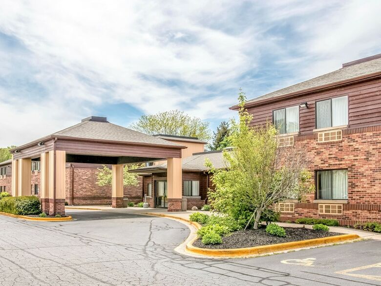Hotel Quality Inn & Suites