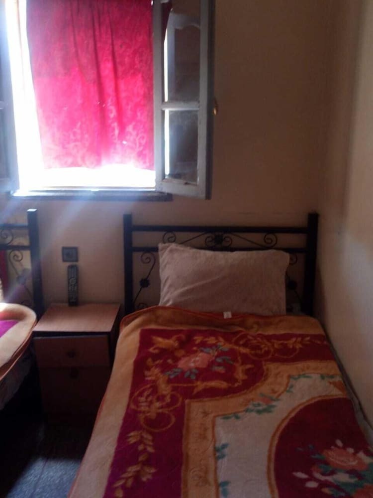 Hotel H�tel Caf� de Paris