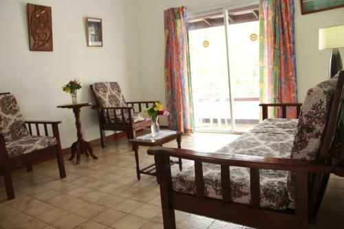 Hotel Gem Holiday Beach Resort
