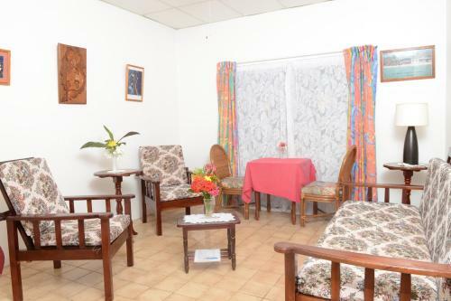 Hotel Gem Holiday Beach Resort