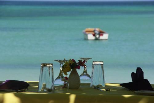 Hotel Gem Holiday Beach Resort