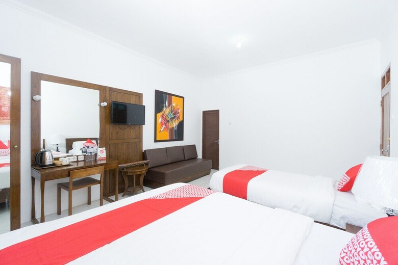 Hostal Oyo 1591 Ndalem Sidoarum Syariah