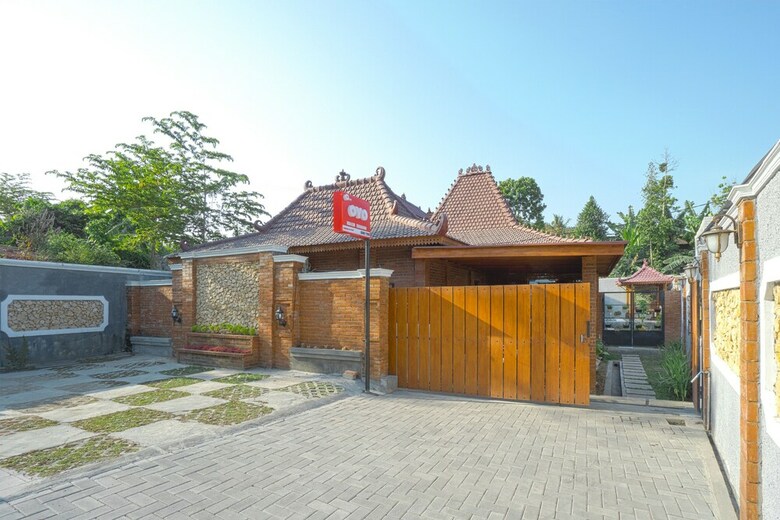 Hostal Oyo 1591 Ndalem Sidoarum Syariah