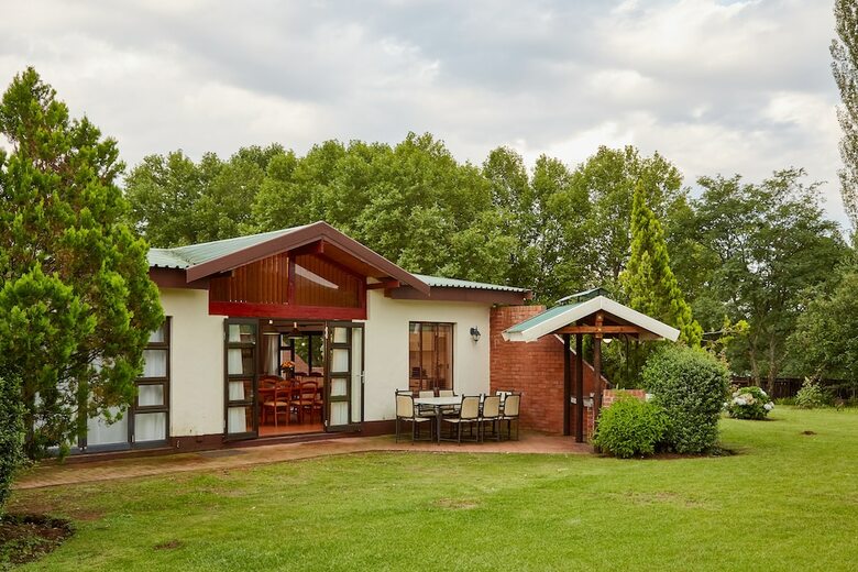 Hotel First Group Bushman's Nek
