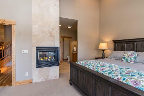 Truckee House