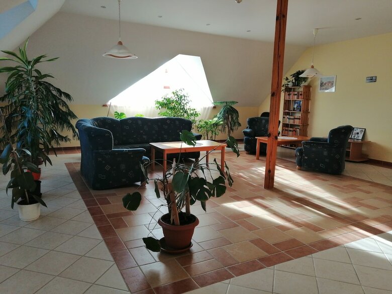 Hotel J�zsi B�csi Vend�gl?je �s Sz�llod�ja