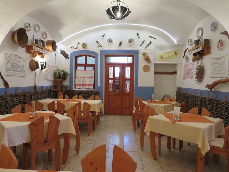 Hotel J�zsi B�csi Vend�gl?je �s Sz�llod�ja