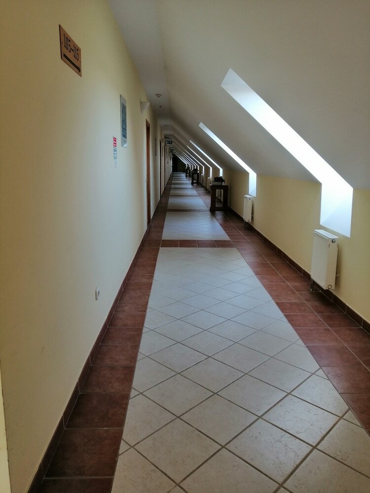 Hotel J�zsi B�csi Vend�gl?je �s Sz�llod�ja