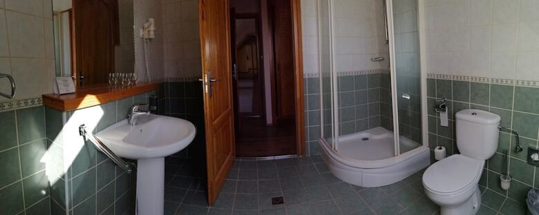 Hotel J�zsi B�csi Vend�gl?je �s Sz�llod�ja