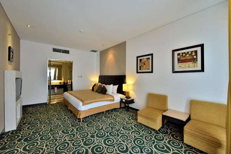 Golden Flower Hotel Bandung
