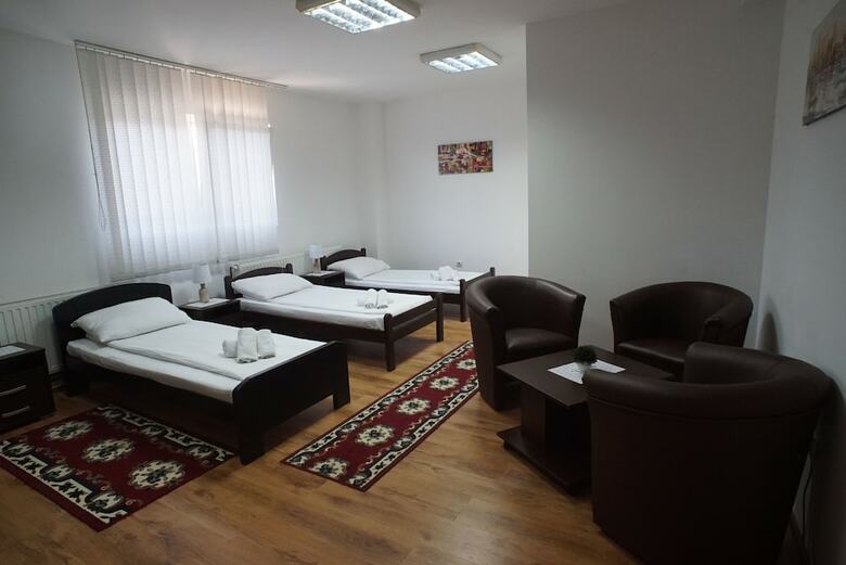 Hotel Guesthouse Royal II
