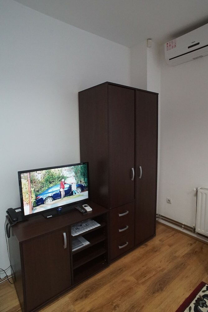 Hotel Guesthouse Royal II