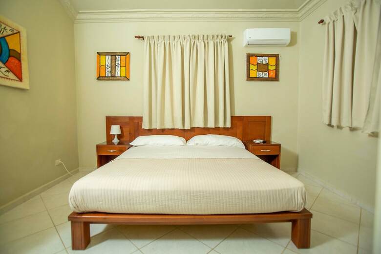 Private 6 Bedroom Villa Great For Parties