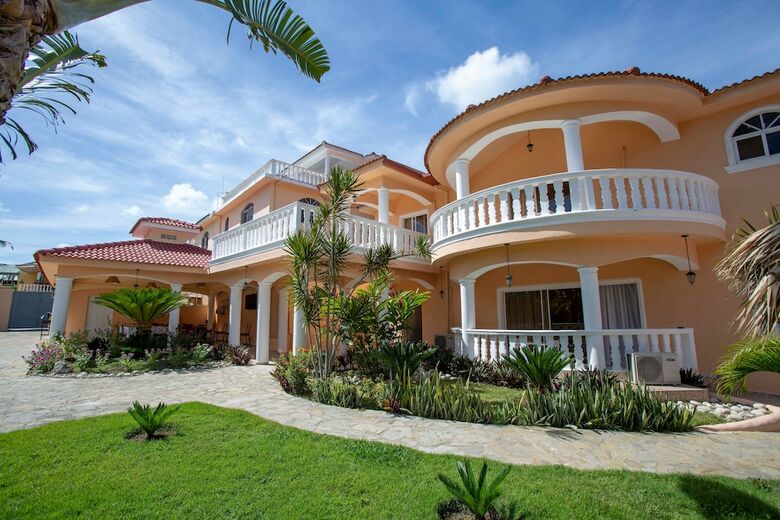Private 6 Bedroom Villa Great For Parties