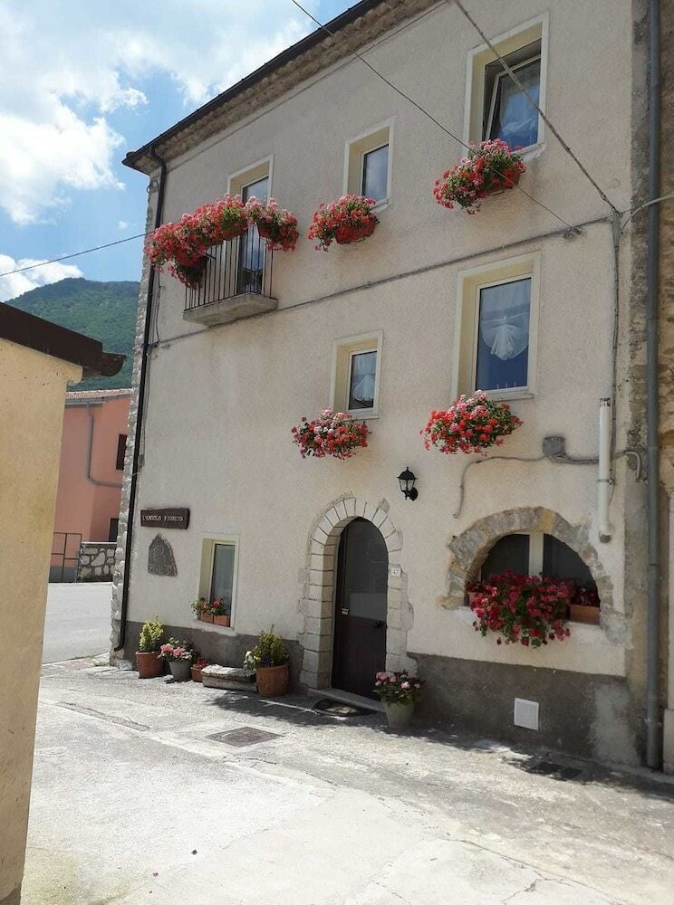 Bed & Breakfast L'angolo Fiorito