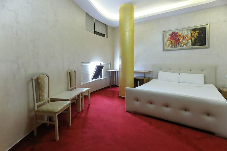 Gjuta Hotel