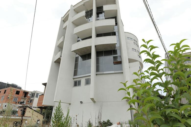 Gjuta Hotel