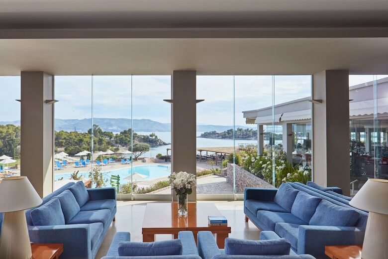 Hotel Aks Hinitsa Bay