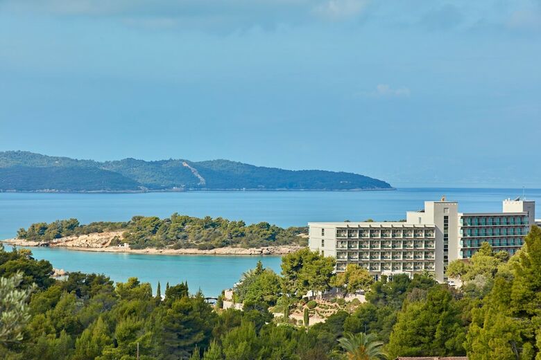 Hotel Aks Hinitsa Bay