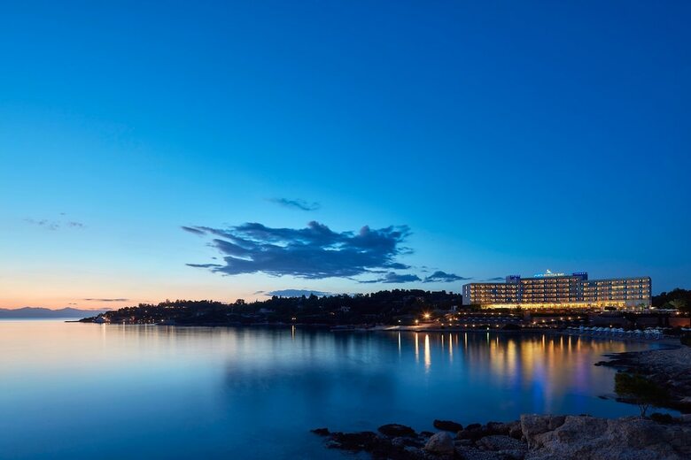 Hotel Aks Hinitsa Bay