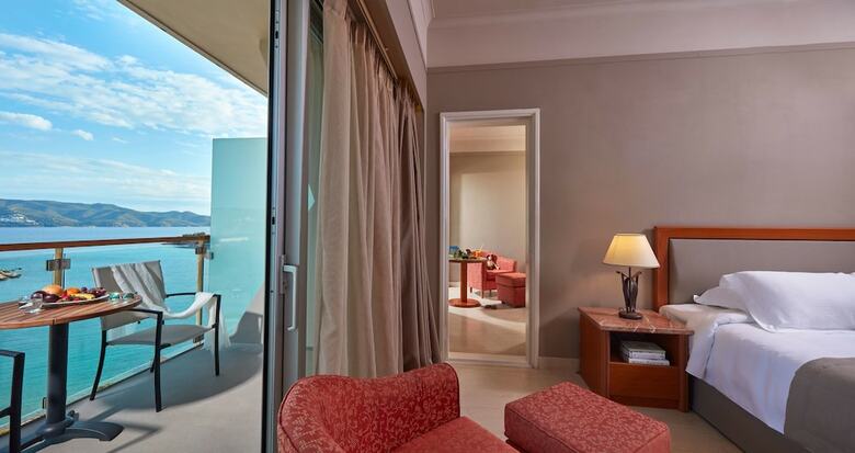 Hotel Aks Hinitsa Bay
