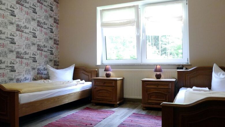 Hotel G�stehaus Zimmer Frei