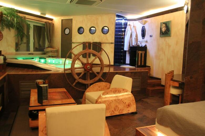 Hotel Bubble Lounge