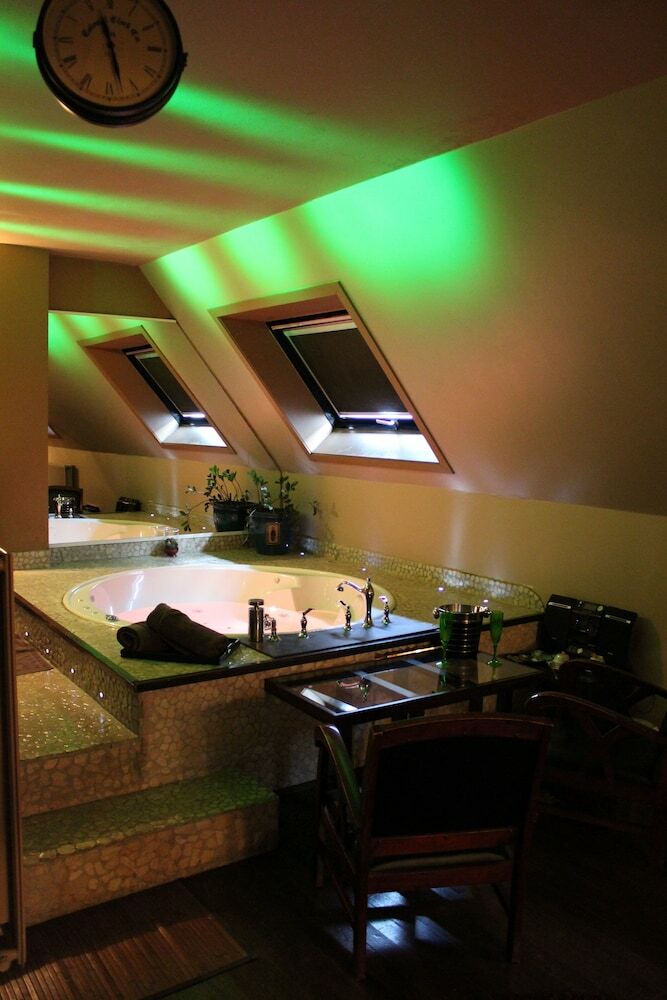 Hotel Bubble Lounge
