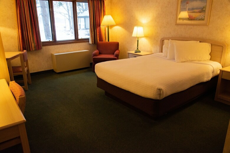 Hotel Paradise Shores 4