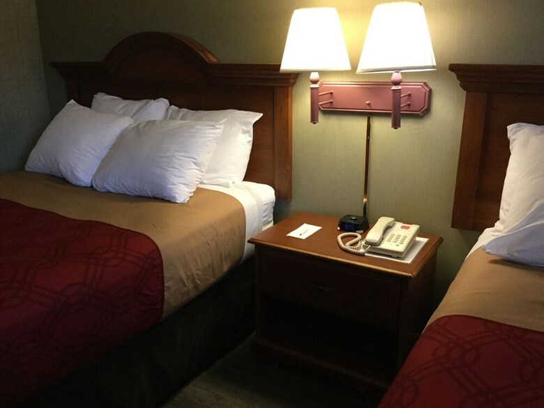 Motel Falls Inn