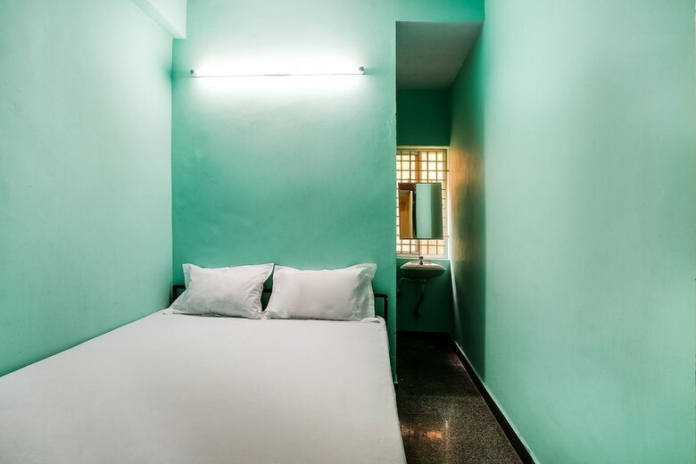 Hotel Spot On 44572 Jain Residency