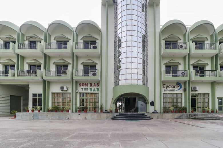 Capital O 49883 Hotel Sutlej Classic