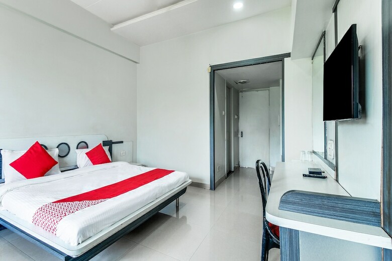 Oyo 60852 Hotel Residency Park