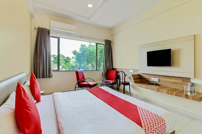 Oyo 60852 Hotel Residency Park