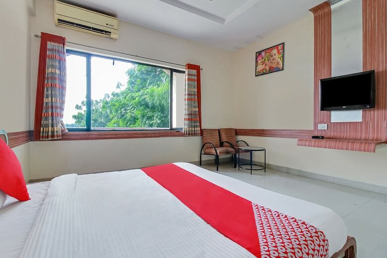 Oyo 60852 Hotel Residency Park