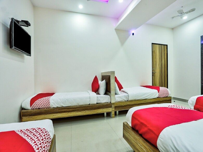 Hotel Oyo 31027 Manvaar