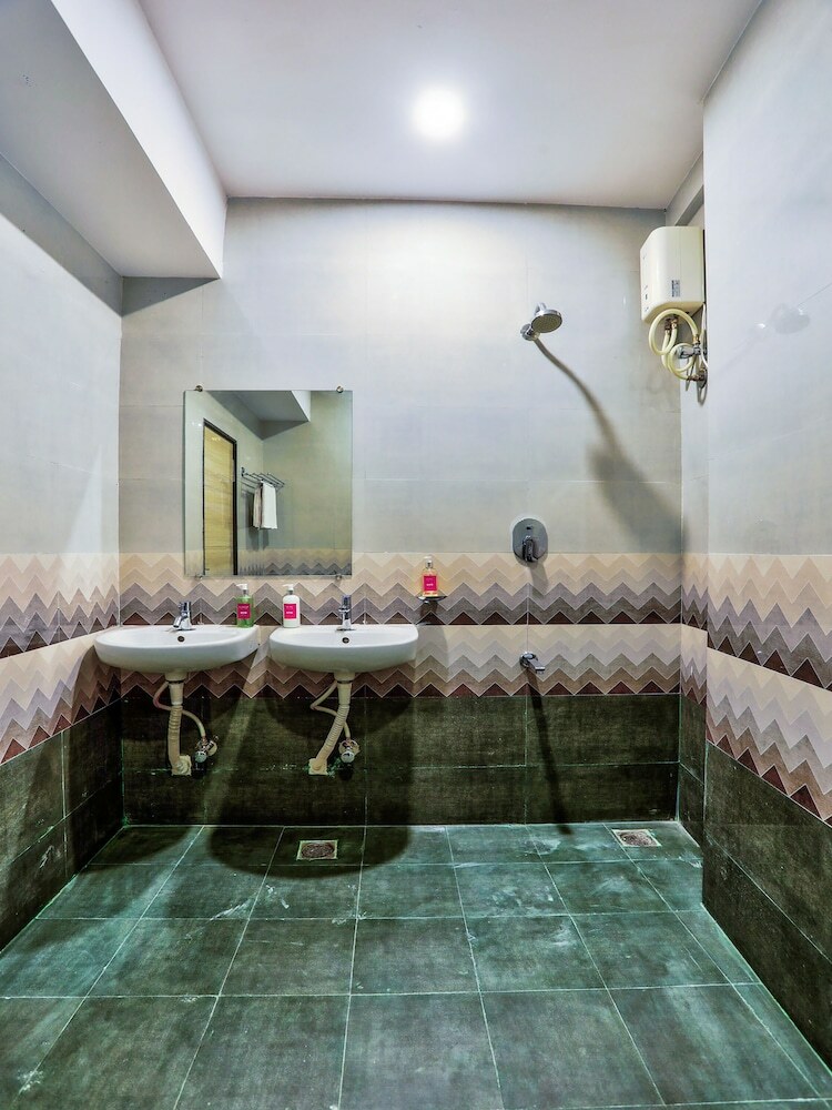Hotel Oyo 31027 Manvaar