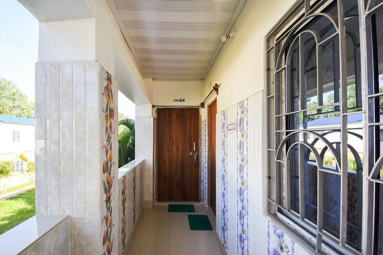 Spot On 49956 Mainak Hotel & Cottage