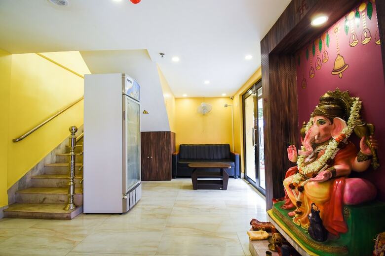 Spot On 49956 Mainak Hotel & Cottage