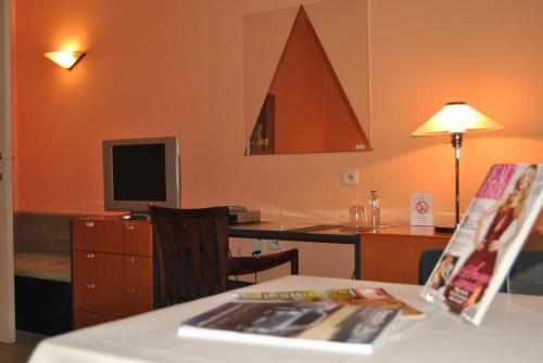 Greenpark Hotel