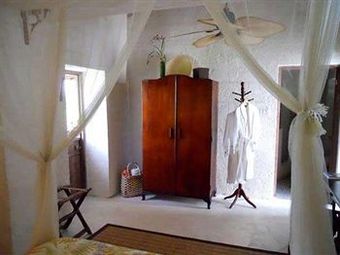 Posada Sweetfield Manor Historic Inn
