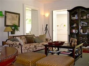 Posada Sweetfield Manor Historic Inn