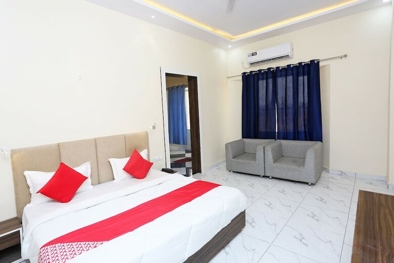 Oyo 41721 Hotel Lal Havelii