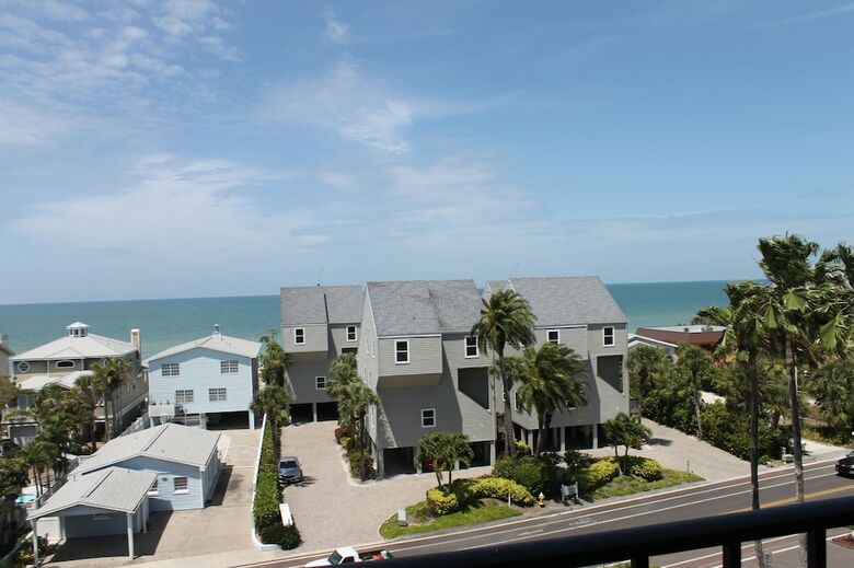 Apartamentos Quiet Waters 5f
